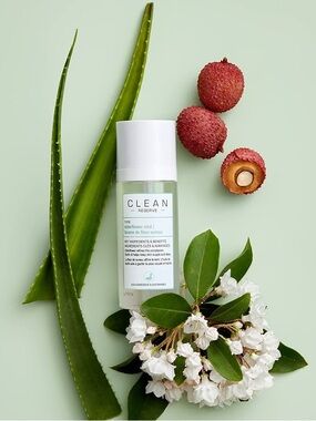 NEW CLEAN RESERVE Elderflower Face Mist